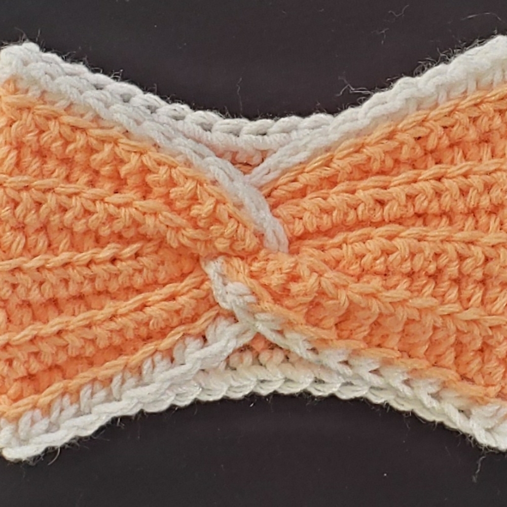 Beautiful earwarmer headband for baby,sz.0-3 months.bogo Free $8.00